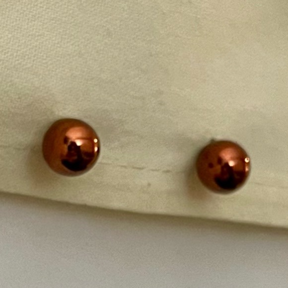 Vintage Copper Ball Stud Earrings - Picture 3 of 16